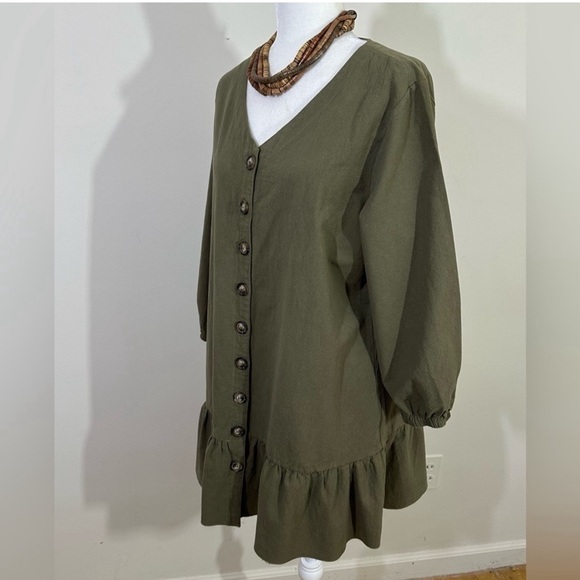 E Pretty sz XL dress in a homespun fabric in olive. Wood style button front - Picture 7 of 7